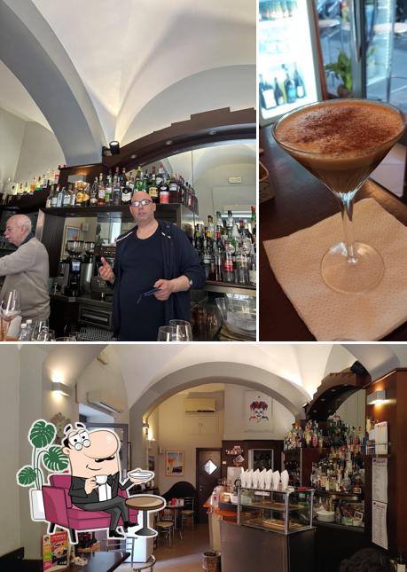 Dai un’occhiata alla immagine che presenta la interni e cibo di Jolly Cafè di Alessandro Verrone