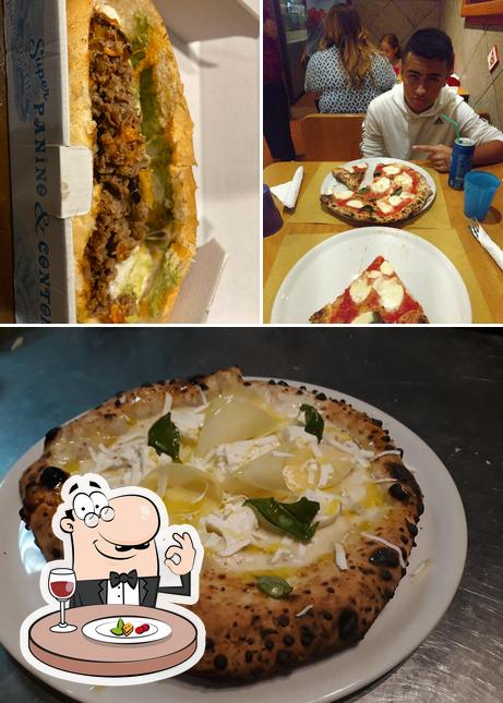 Questa è la foto che raffigura la cibo e tavolo da pranzo di Fior di Pizza