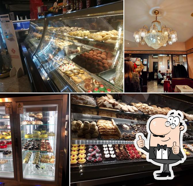 Regarder la photo de Bar Pasticceria Centrale