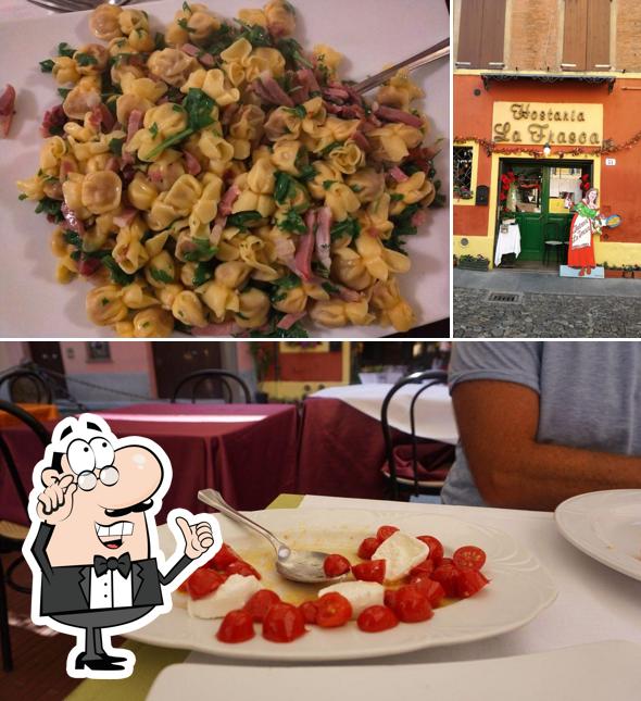 Dai un'occhiata agli interni di Hostaria La Frasca