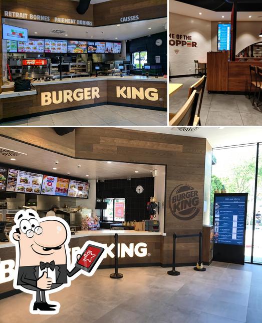 Look at the picture of Burger King