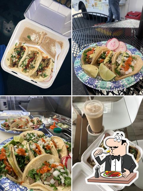 Meals at Mexican Food El Itacate Food Truck
