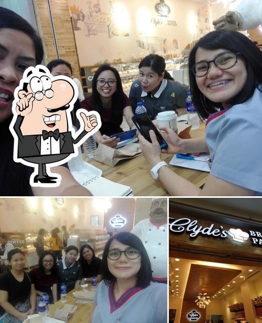 Clyde's Bread & Pastries cafeteria, San Pablo City Restaurant reviews