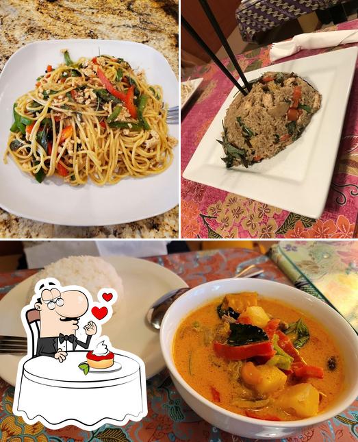 White Jasmin Thai Cuisine sirve una buena selección de postres