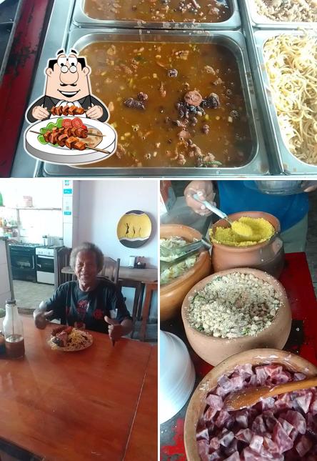 A imagem da comida e interior no Restaurante o Marcos ,PF Aparti de 15