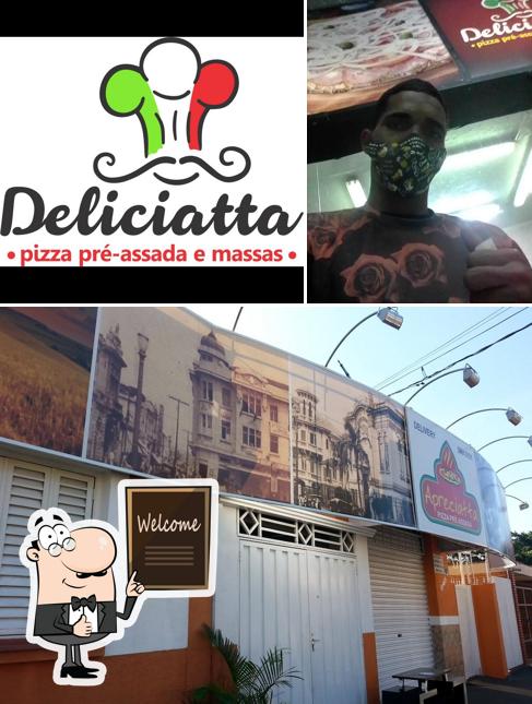 Here's a pic of Deliciatta pizzas pre assadas