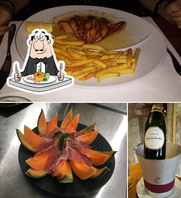 Взгляните на это фото, где видны еда и алкоголь в Auberge de La Ferme Droz-dit-Busset