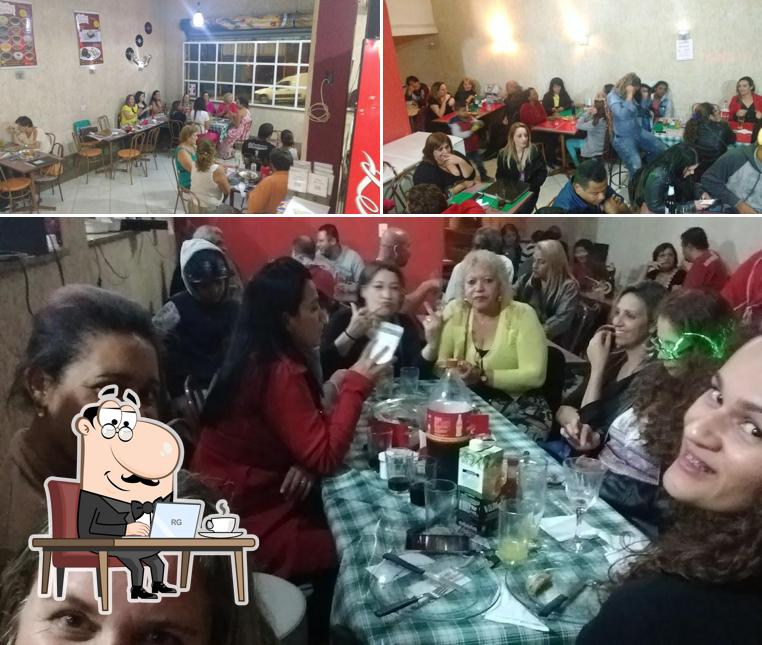 O interior do Bella Itália Pizzaria e Gelateria