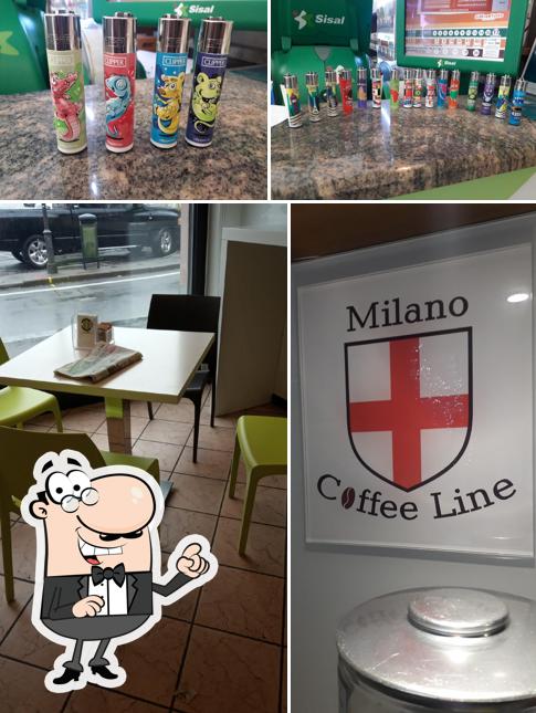 Siediti a un tavolo di Civico 1 Bar Tabaccheria