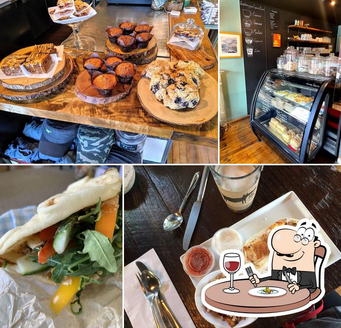 Yellow Dog Cafe in Onekama Restaurant reviews