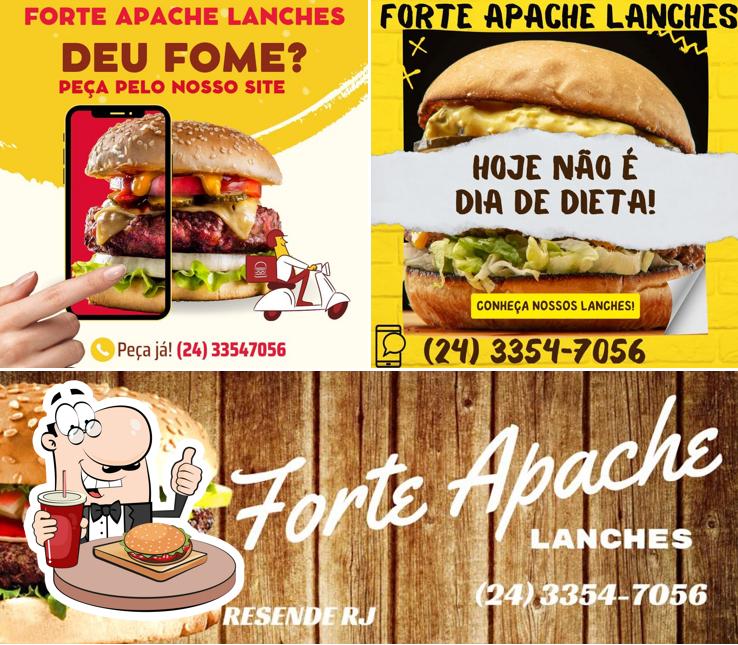 Hambúrguer em Forte Apache Lanches