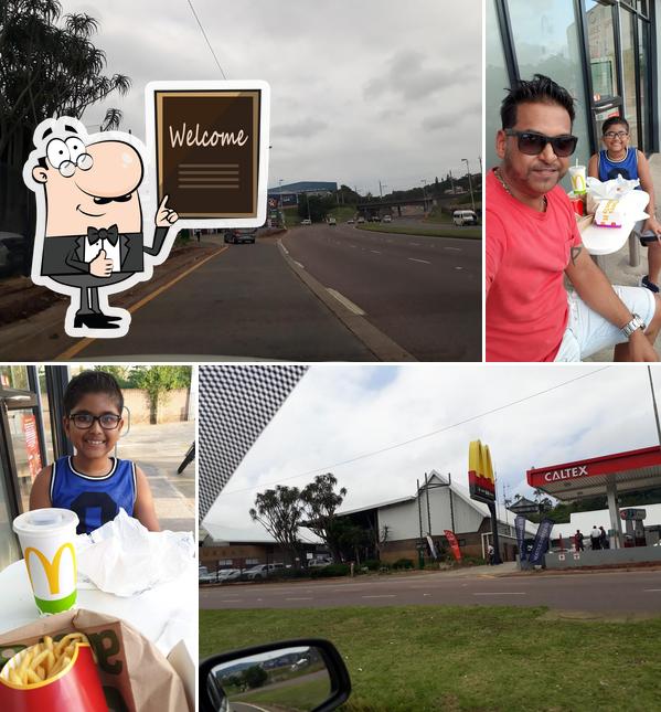 Voir la photo de McDonald's Red Hill Drive-Thru