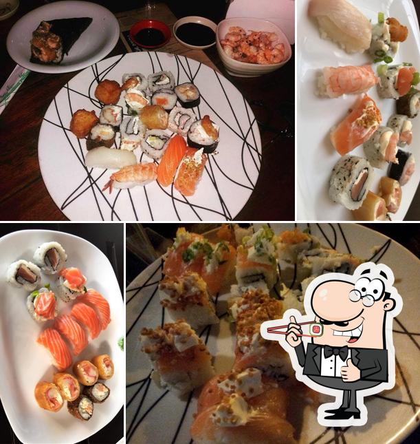 Rolos de sushi são oferecidos por Yantai Express
