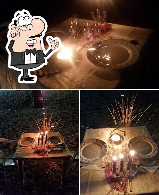 Gli interni di RED MOON pizzeria ristorante disco pub lido balneare Bova Marina