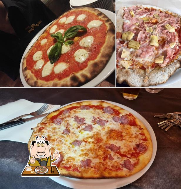 Scegli una pizza a Ristorante Pizzeria Sant Andrea