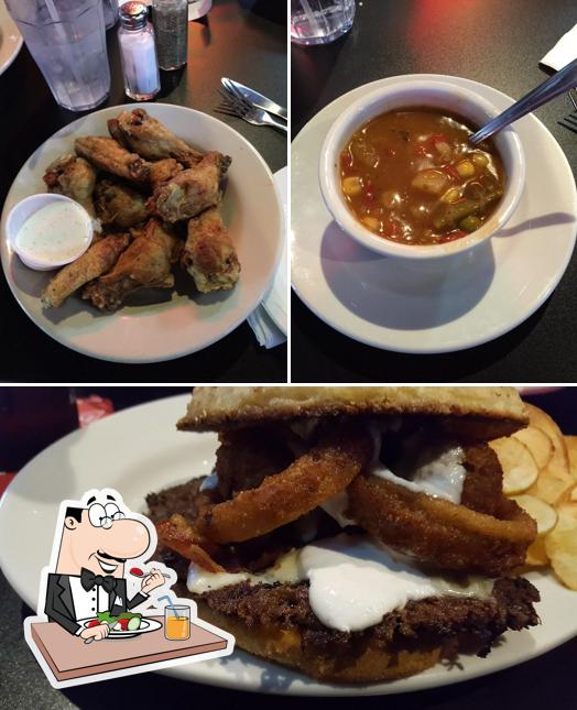 Hotshots Sports Bar And Grill In Edwardsville Restaurant Menu And Reviews