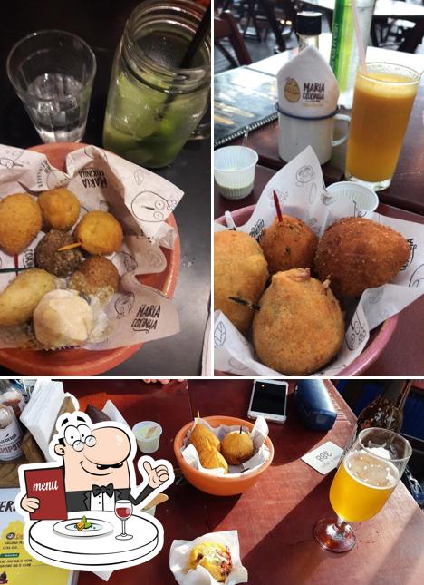 Comida em Titia Avó Maria Coxinha