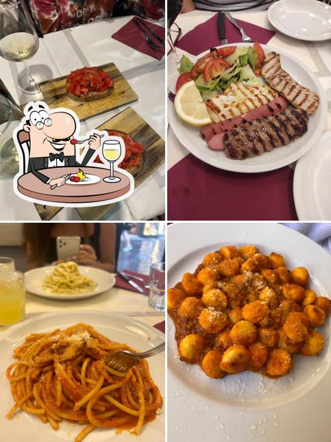 Bruschette, salmone grigliato, spaghetti alla bolognese e gnocchi al “Dal 1947 Bistrot“ Ristorante Pizzeria Fontana di Trevi