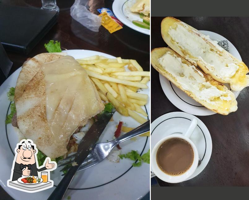 Platos en São José Lanchonete e Restaurante