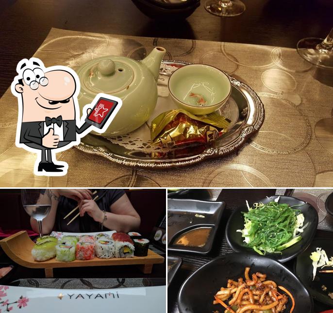 Regarder la photo de Yayami Restaurant