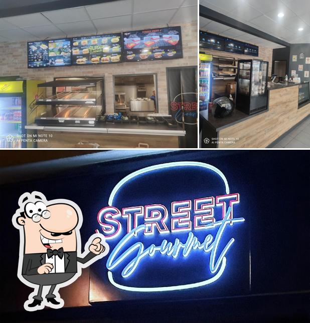 L'intérieur de STREET GOURMET