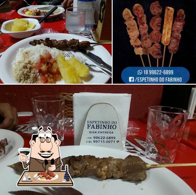 Peça pratos de carne no Espetinho do Fabinho