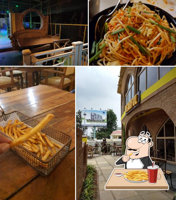 Order chips at Bearful Restaurant