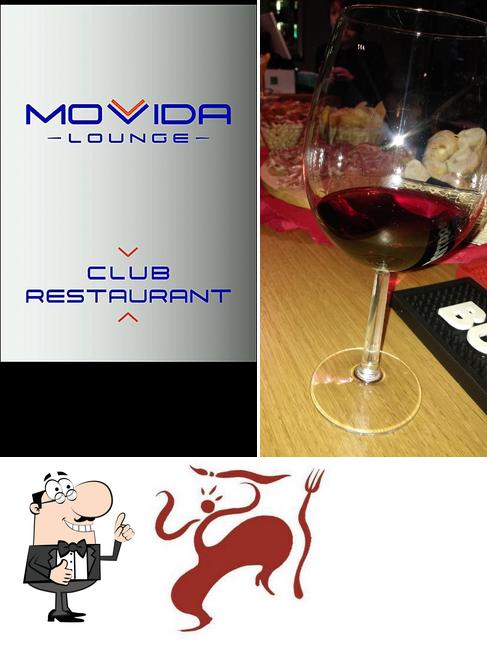 Взгляните на фото паба и бара "Movida"