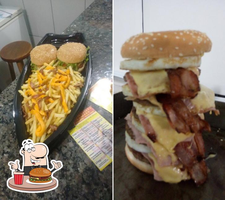 Os hambúrgueres do Parada Certa Lanches irão satisfazer uma variedade de gostos