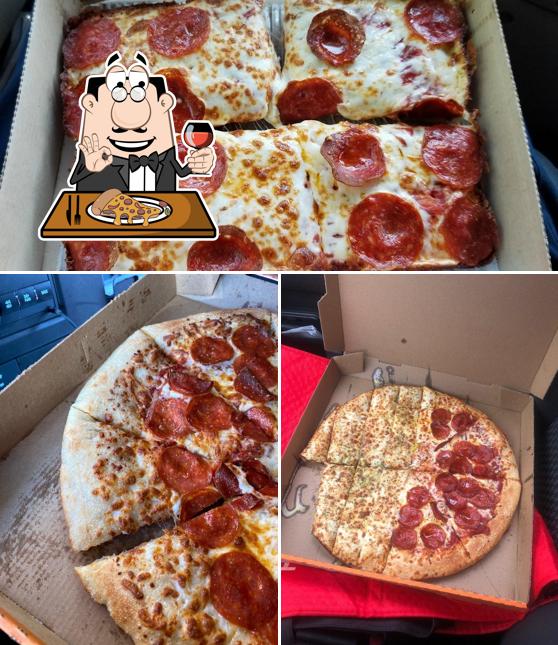 Little Caesars Pizza, 2868 Charlestown Rd in New Albany Restaurant