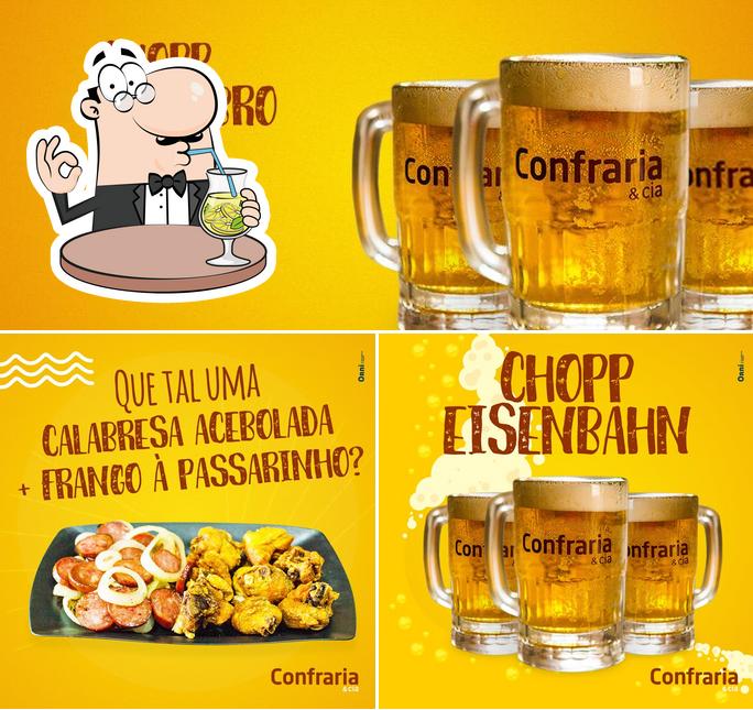 A bebida e comida do restaurante