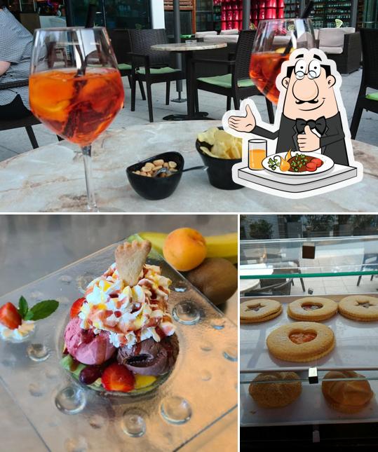 La foto della cibo e interni di Bar Barfuss