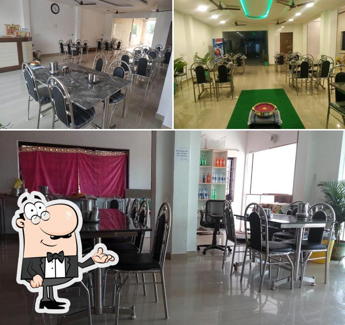 RAMANAA'S RESTAURANT Veg & Non Veg KAPPIVAKKAM