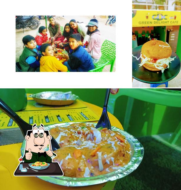 Food at Green Delight Cafe
