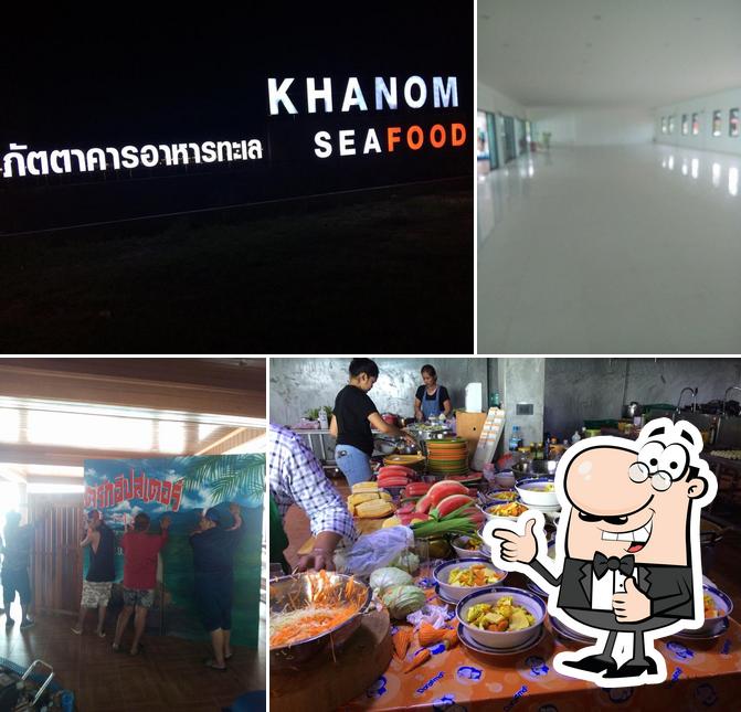 Look at this pic of ภัตตาคารอาหารทะเล Khanom Seafood 2