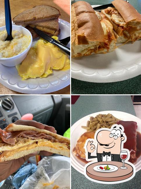 Ripper's Restaurant in Palm City Restaurant menu and reviews