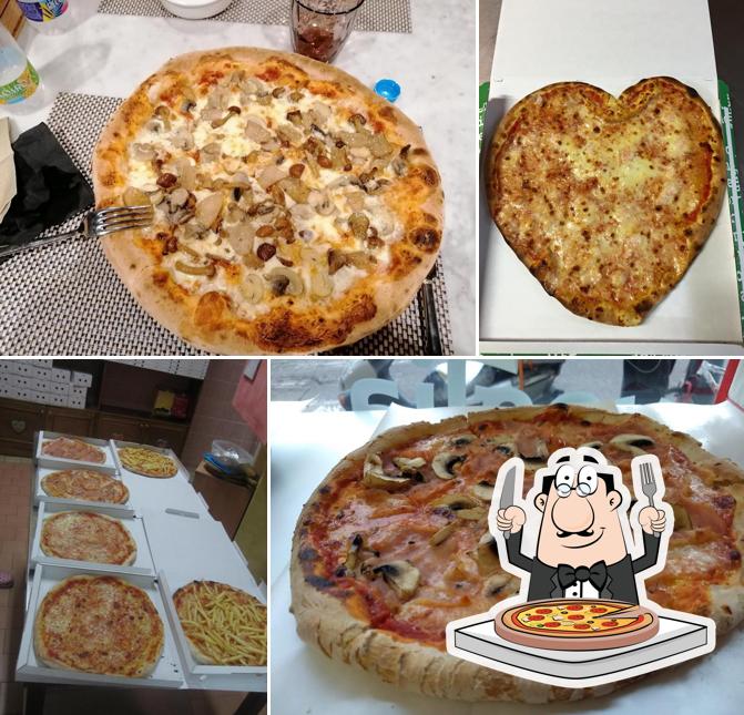 A Pizzeria La Voglia, puoi goderti una bella pizza