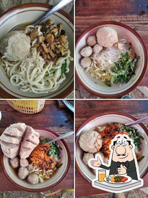 Comida en Mie Ayam Mie Baso Solo Satu Garut