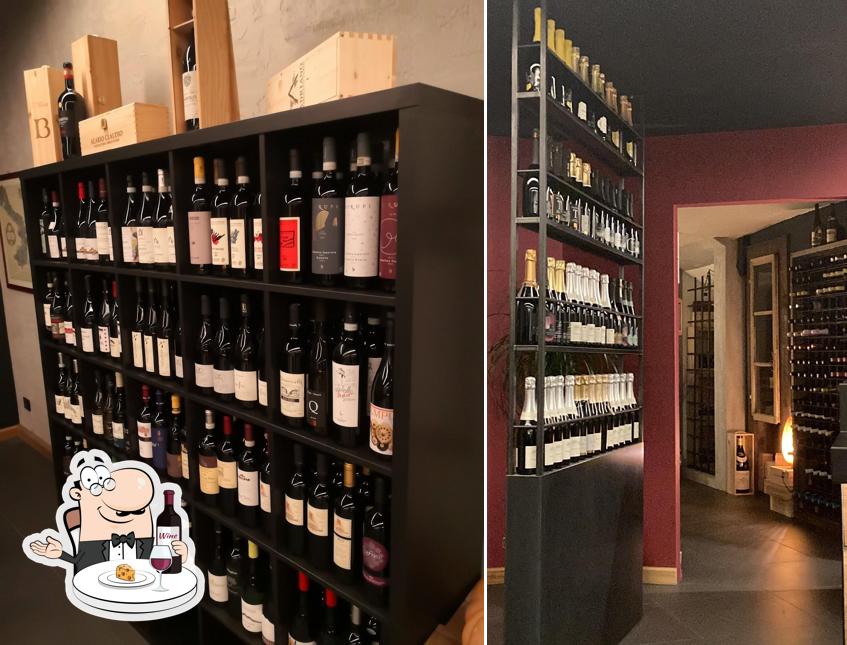 È gradevole godersi un bicchiere di vino a Enoteca Canciani