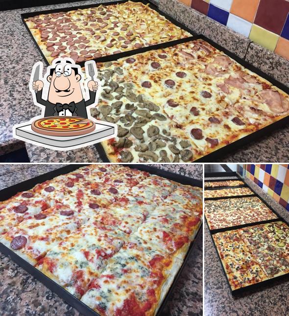 Prenditi una pizza a Pizzeria d'Oro di Puddu Pier Mario