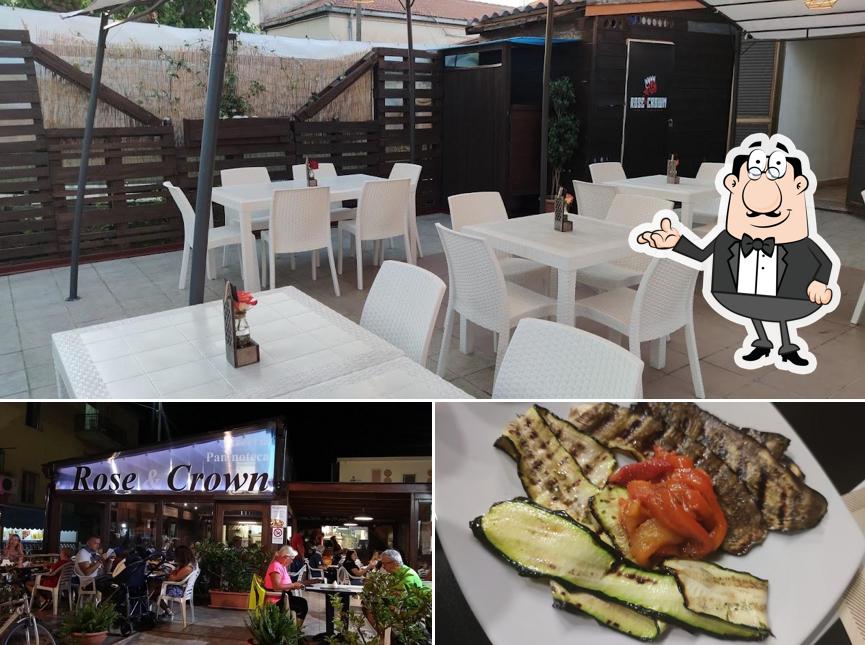 Tra le diverse cose da Rose & Crown si possono trovare la interni e cibo