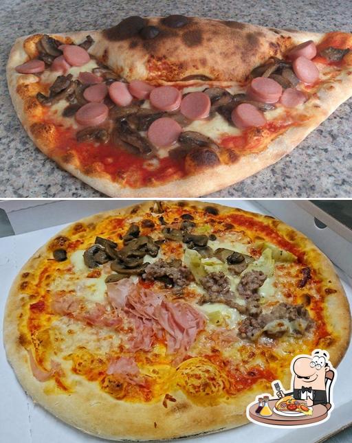 Scegli tra le svariate varianti di pizza