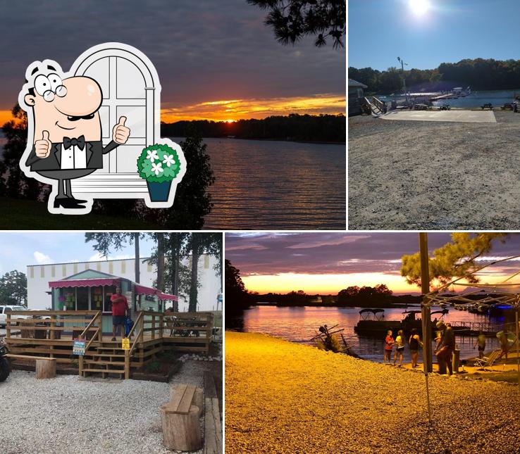 Boat House Grill in Hartwell Restaurant menu and reviews