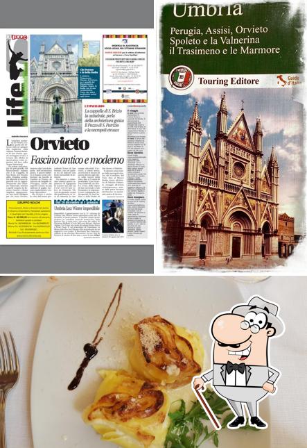 Tra le diverse cose da Trattoria del Moro Aronne si possono trovare la esterno e cibo