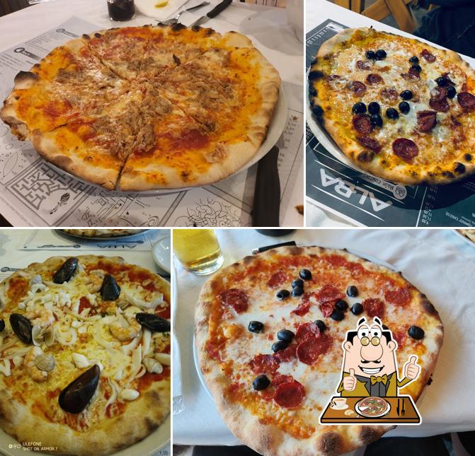 Ordina una pizza a Ristorante Pizzeria Alba