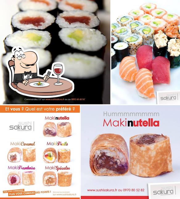 Еда в "Sushi Sakura"