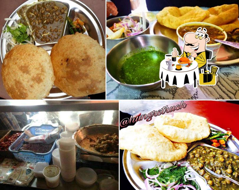 Food at Ashu Bhature Wala
