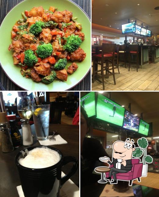 Ling & Louie's Asian Bar and Grill, DFW International Airport, 2040 N