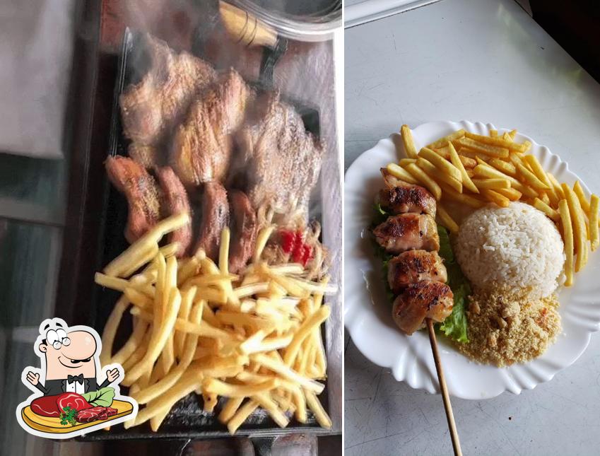 Experimente pratos de carne no Espeto Penedo