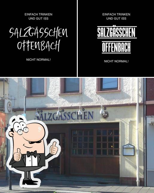 Это снимок паба и бара "Zum Salzgässchen Offenbach"